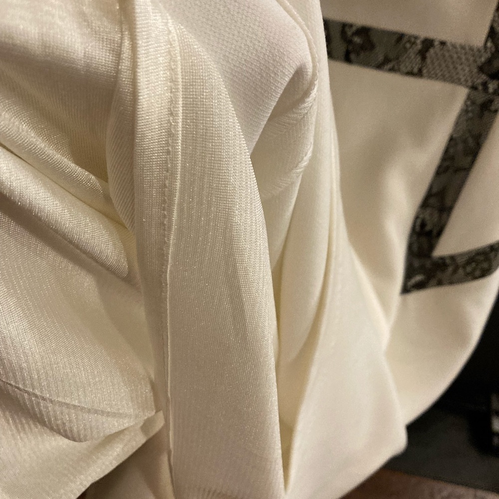 Sleeveless lace detailed ivory dress - Picture 4 of 4